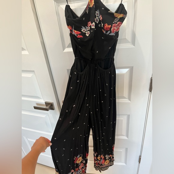 Sienna sky Black Jumpsuit. - Picture 3 of 9